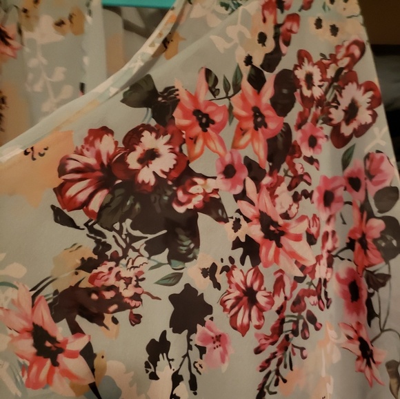 Kimono - Picture 2 of 2